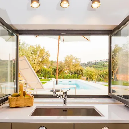 Villa Quinta Do Gato, Douro Valley, Armamar